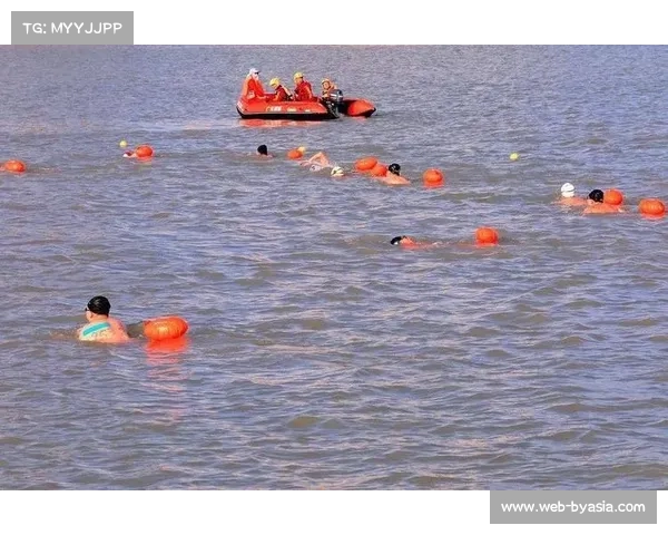 群众游泳赛事热潮涌现展现游泳运动强大群众基础和广泛参与热情